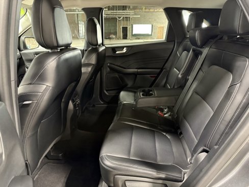 Used 2023 Ford Escape Platinum image 26