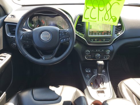 Used 2023 Jeep Cherokee Trailhawk image 22