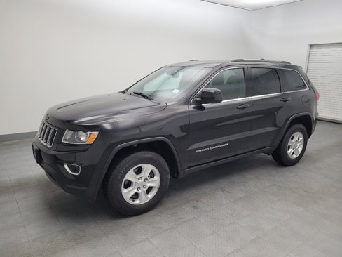 Used 2016 Jeep Grand Cherokee Laredo w/ Quick Order Package 23E image 2