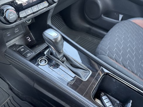 Used 2021 Nissan Kicks SR w/ Interior Electronics Package image 25