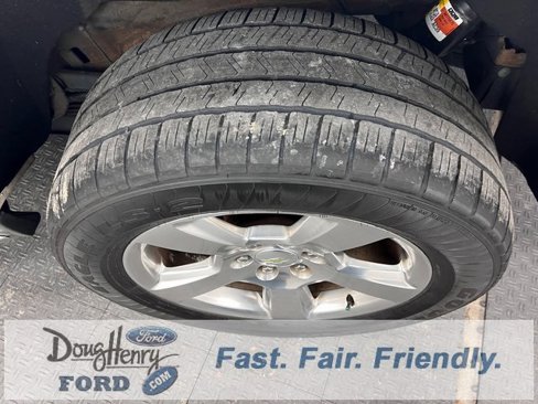 Used 2015 Chevrolet Suburban LTZ image 20