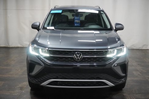 Used 2024 Volkswagen Taos SEL image 8