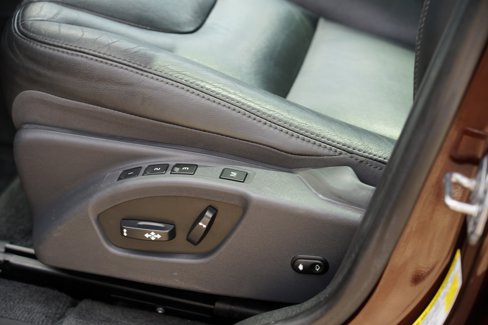 Used 2016 Volvo XC60 T6 Platinum w/ Protection Package image 17