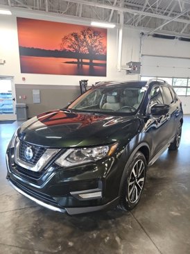 Used 2020 Nissan Rogue SL image 2