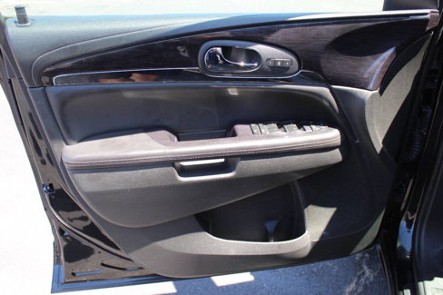 Used 2015 Buick Enclave Leather w/ Trailering Package image 21