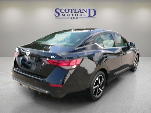 Used 2024 Nissan Sentra SV image 6