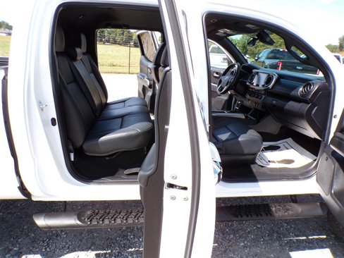Used 2022 Toyota Tacoma Limited image 4