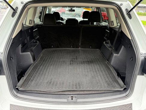 Used 2019 Volkswagen Atlas S w/ Towing Package image 7