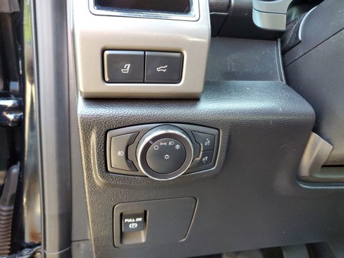 Used 2020 Ford Expedition Max XLT w/ Equipment Group 202A image 16
