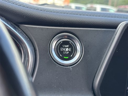 Used 2020 Chevrolet Blazer LT image 29