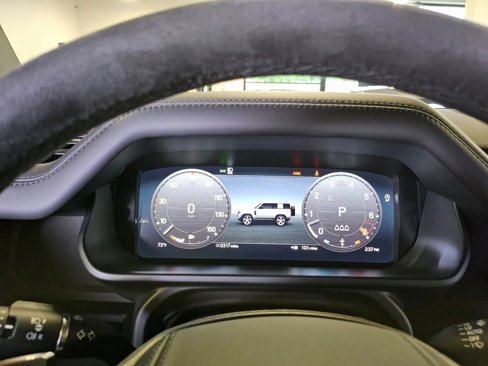 Used 2024 Land Rover Defender 90 V8 image 20