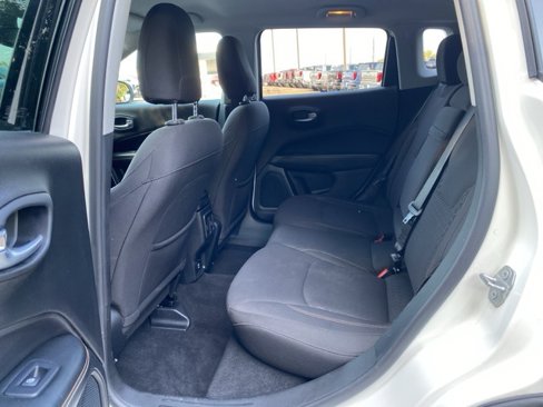 Used 2018 Jeep Compass Sport image 21