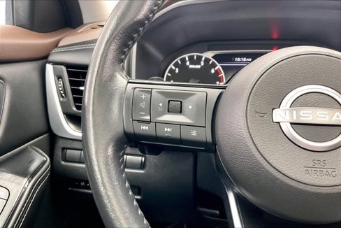Used 2023 Nissan Rogue SV w/ SV Premium B Package image 19