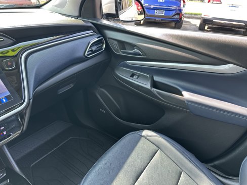 Used 2022 Chevrolet Bolt EUV Premier w/ Sun & Sound Package image 24