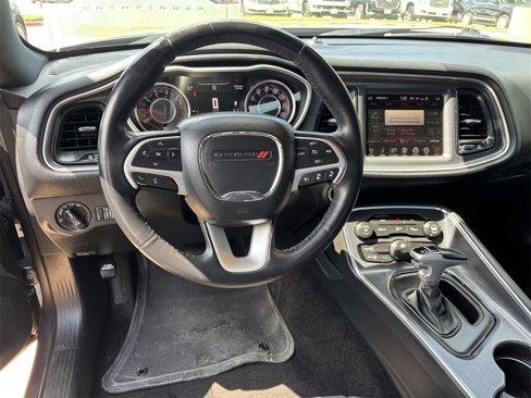 Used 2015 Dodge Challenger R/T Plus image 10