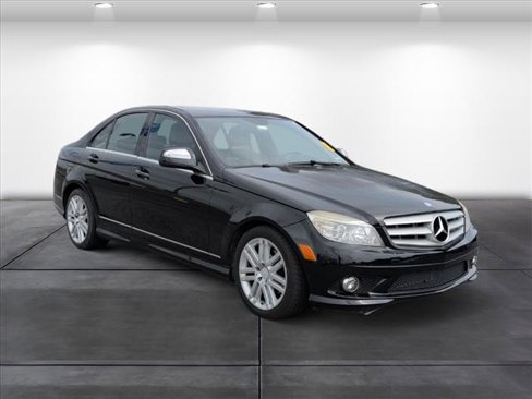 Used 2009 Mercedes-Benz C 300 Sedan image 2