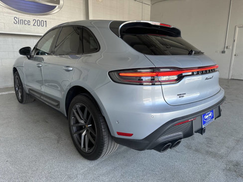 Used 2023 Porsche Macan Turbo image 10