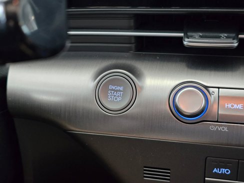 Used 2025 Hyundai Kona SEL image 28