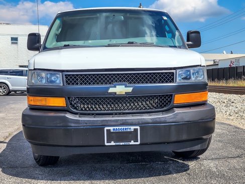 Used 2018 Chevrolet Express 2500 w/ Driver Convenience Package image 4