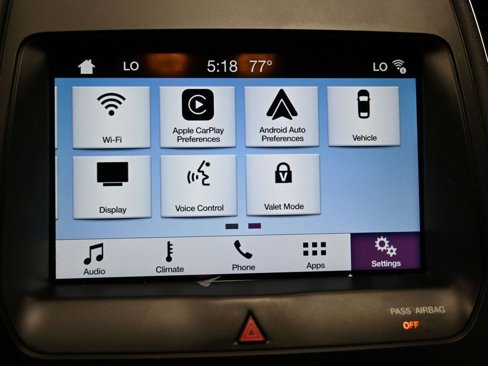 Used 2017 Ford Taurus SEL w/ Equipment Group 201A image 24