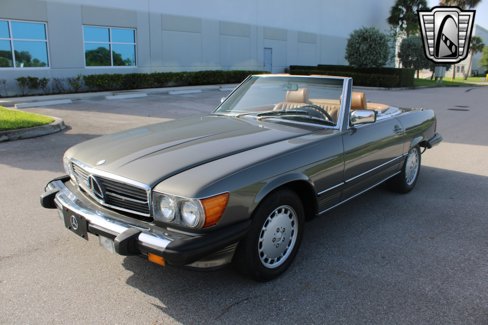 Used 1987 Mercedes-Benz 560 SL image 11