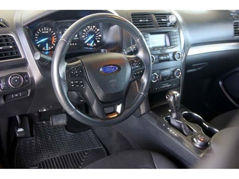 Used 2019 Ford Explorer XLT w/ Class III Trailer Tow Package image 13