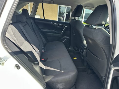 Used 2023 Toyota RAV4 LE image 17
