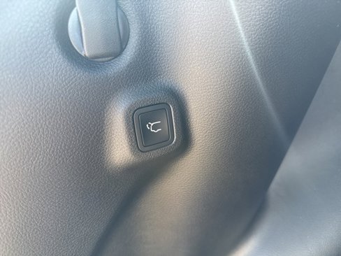 New 2026 Jeep Compass Trailhawk image 15