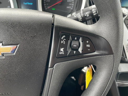 Used 2017 Chevrolet Equinox LS image 18