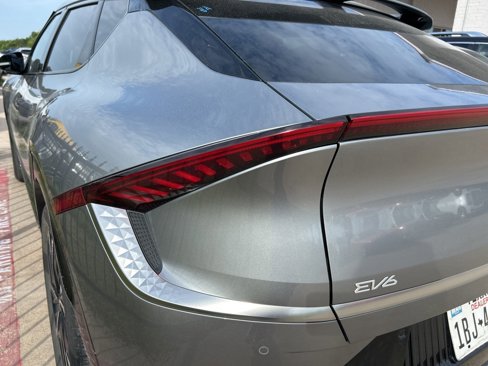 Used 2024 Kia EV6 Wind image 29
