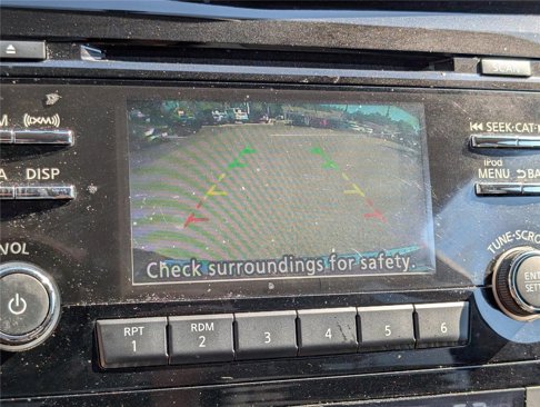 Used 2017 Nissan Rogue SV w/ Midnight Edition Package image 26