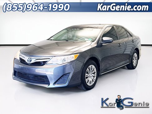 Used 2014 Toyota Camry LE image 1