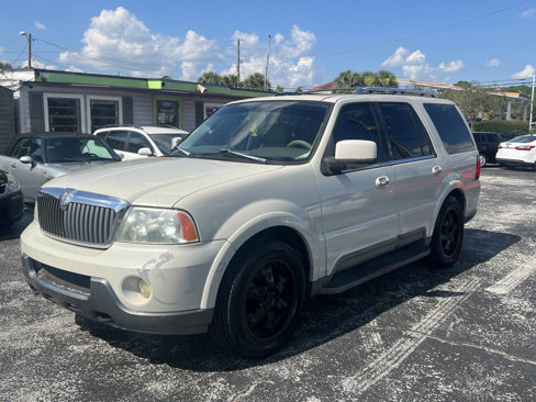 Used 2004 Lincoln Navigator Luxury image 8