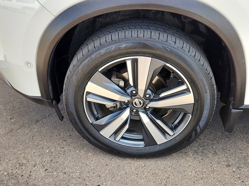 Used 2021 Nissan Rogue Platinum image 7