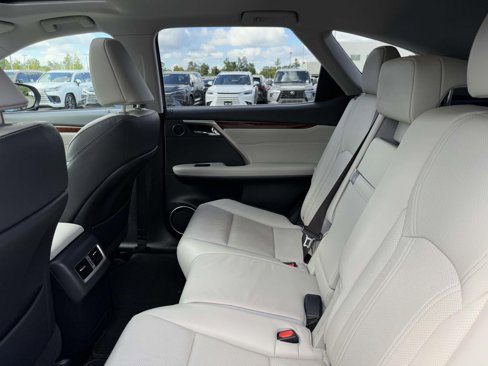 Used 2018 Lexus RX 350L w/ Premium Package image 17