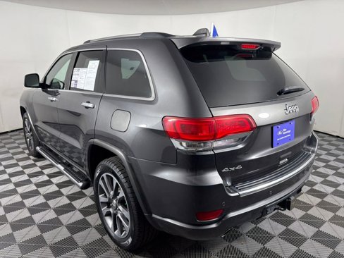 Used 2017 Jeep Grand Cherokee Overland image 5