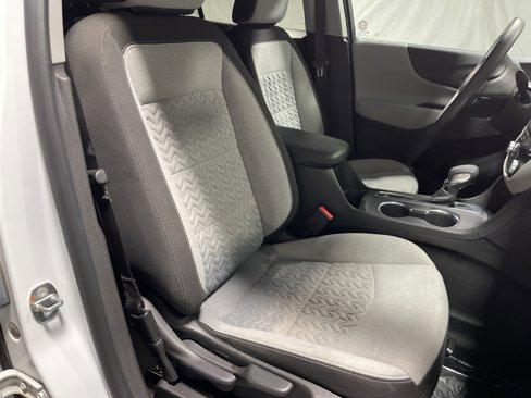 Used 2023 Chevrolet Equinox LT image 9