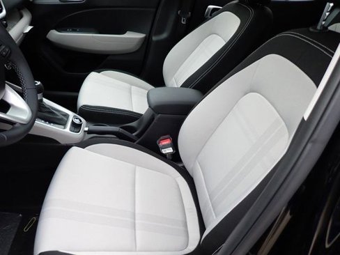 New 2025 Hyundai Venue SEL image 31