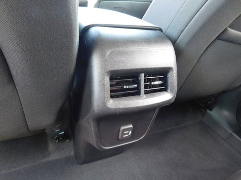 Used 2019 Chevrolet Equinox LT image 12