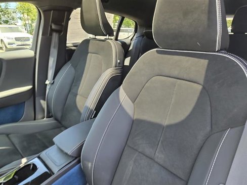 Certified 2023 Volvo C40 P8 Recharge Ultimate image 14
