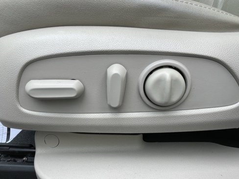 Used 2019 Buick Enclave Essence image 28
