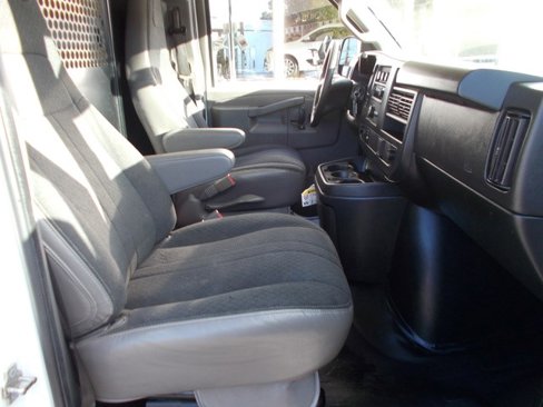 Certified 2022 Chevrolet Express 2500 w/ Driver Convenience Package image 17