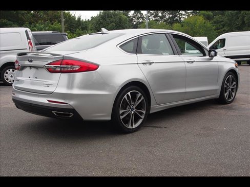 Used 2019 Ford Fusion Titanium image 5