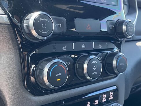 Used 2022 RAM 1500 Big Horn image 24