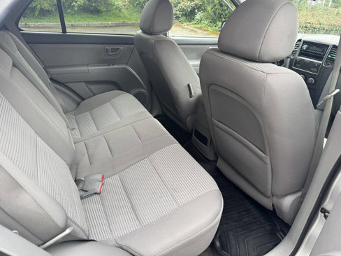 Used 2009 Kia Sorento LX image 17