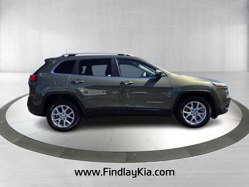 Used 2018 Jeep Cherokee Latitude Plus image 5