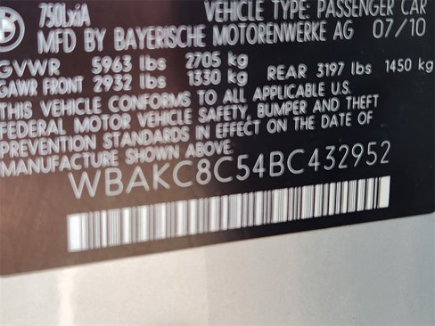 Used 2011 BMW 750Li xDrive image 29