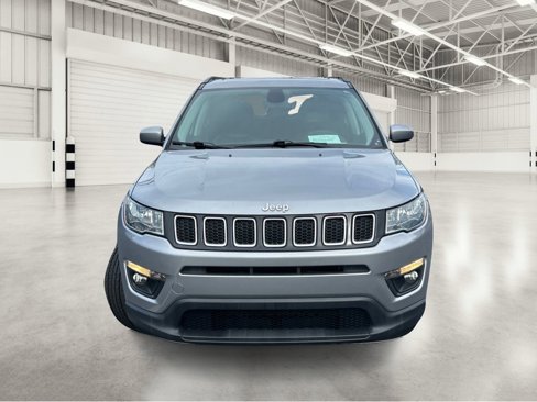 Used 2021 Jeep Compass Latitude w/ Sun and Sound Group image 2