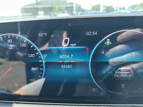 Used 2021 Mercedes-Benz GLB 250 image 6