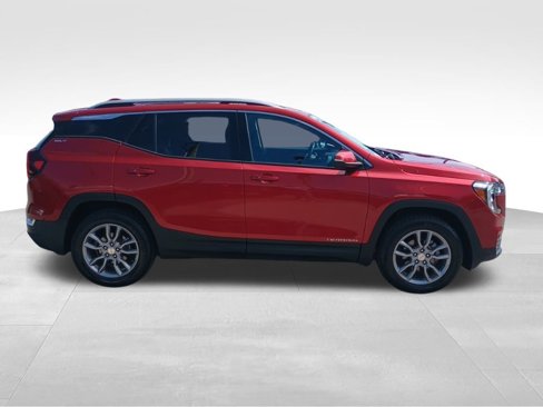 Certified 2022 GMC Terrain SLT image 9